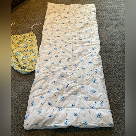 Vintage COMING HOME Blue Roses and 'Bows-es' Reversible Sleeping Bag and Sack - Picture 3 of 9